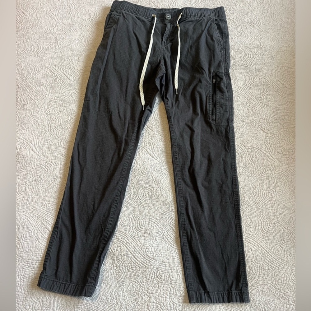 Vuori RipStop pants Women’s medium